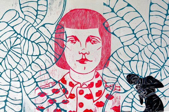 Holzschnitt mit Frau