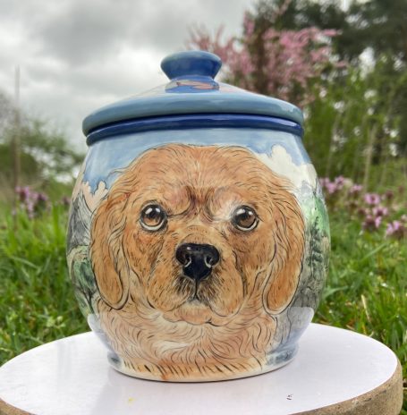 handbemalte Urne für einen cavalier King Charles Spaniel