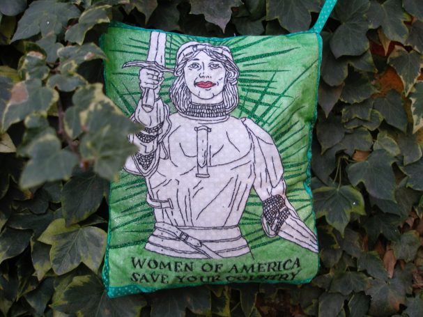 besticktes Lavendelkissen Jean d’Arc